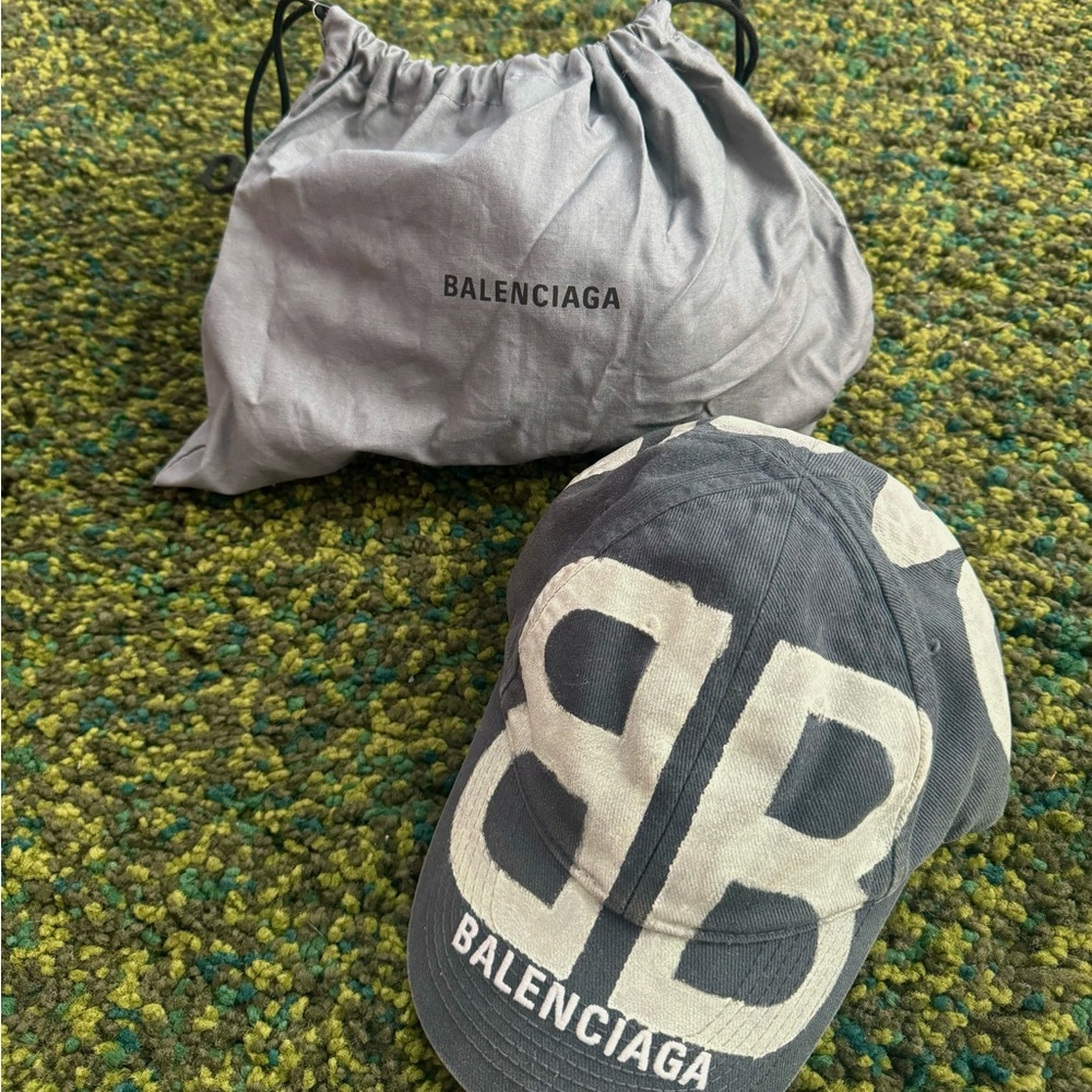 Balenciaga Logo Hat with Dust Bag